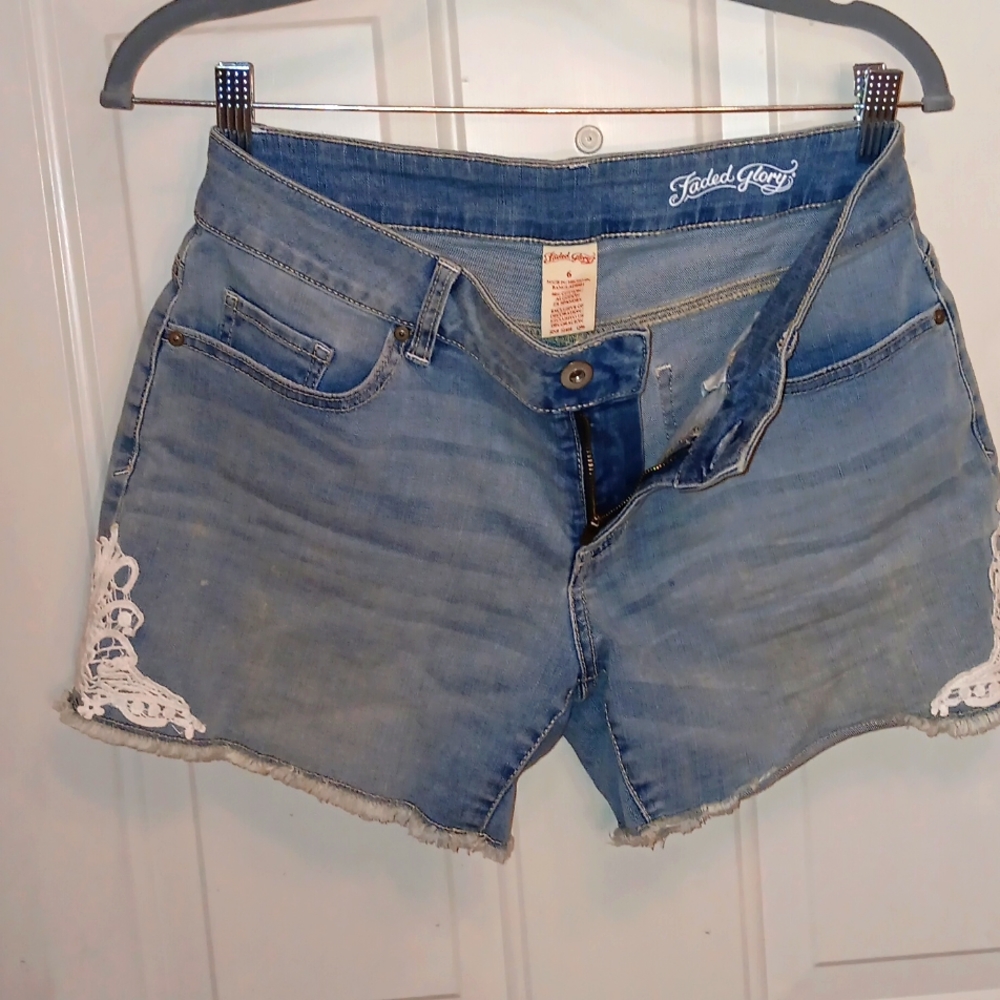 FADED GLORY LACE TRIM CUT OFF SHORTS SZ 6